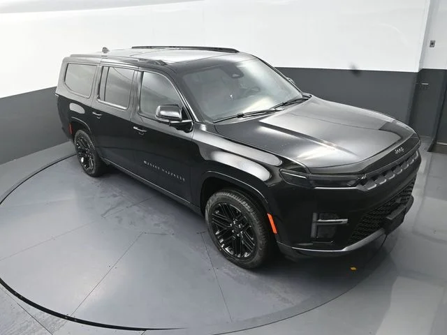 New 2026 High Gloss Black Exterior Paint Jeep Limited Reserve image 15