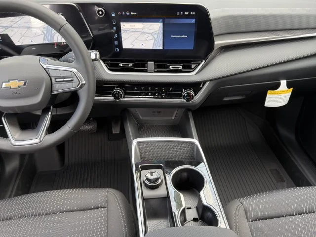 2027 Chevrolet Equinox LT - Photo 11