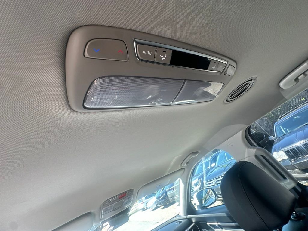 Certified Used 2024 White Kia LX image 29