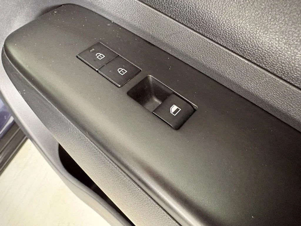 Used 2024 Blue Hyundai SEL image 13