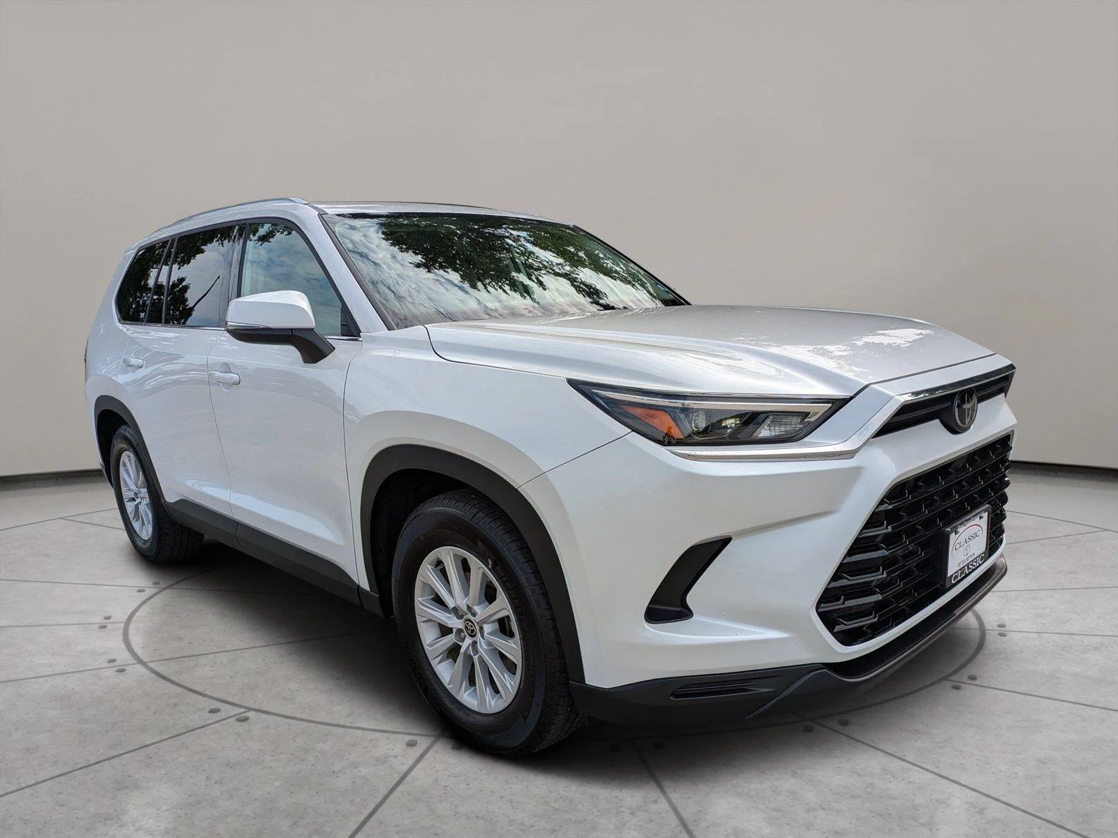 Certified Used 2025 Wind Chill Pearl Toyota Hybrid XLE image 1