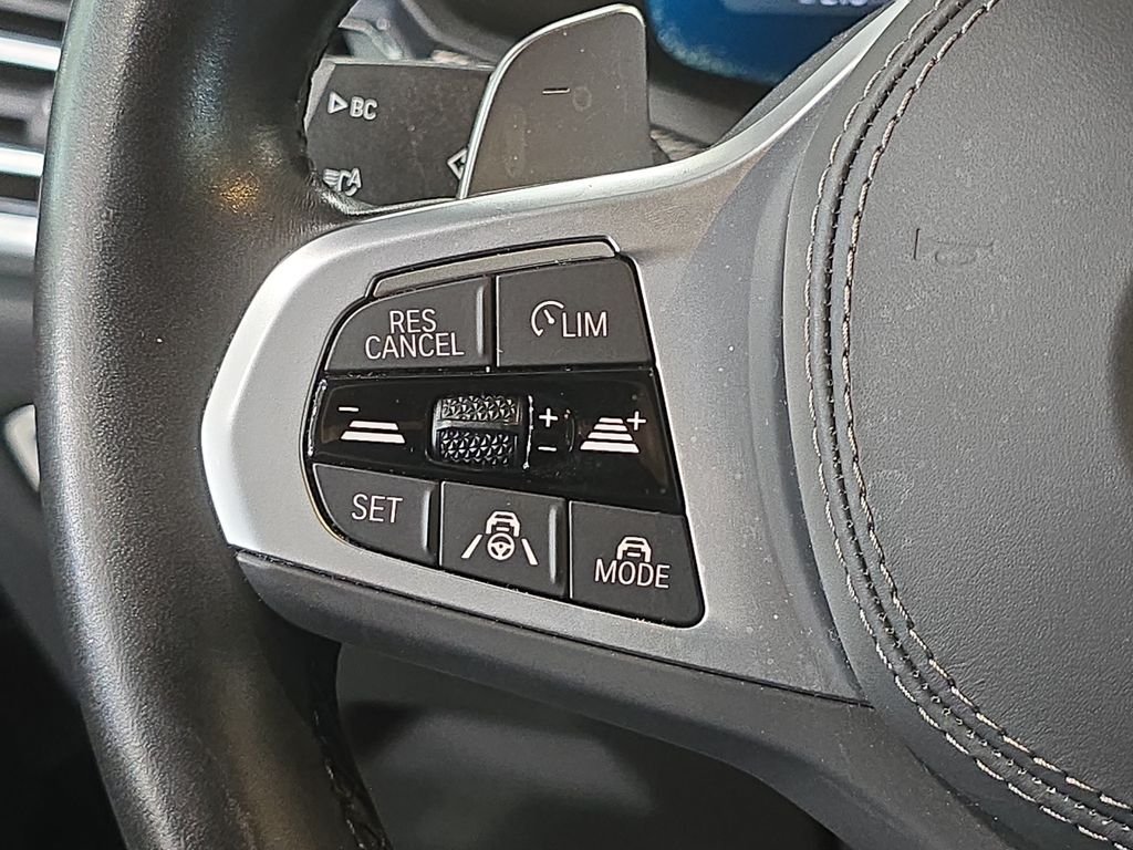 Certified Used 2022 Arctic Grey Metallic BMW xDrive40i image 12