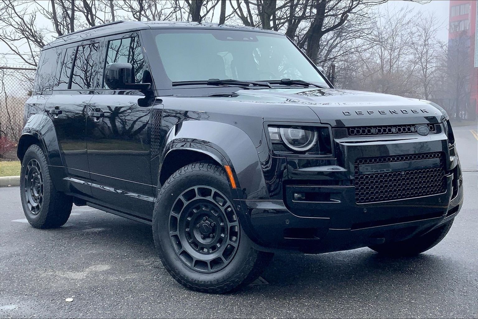 New 2026 Narvik Black Land Rover OCTA Black image 2