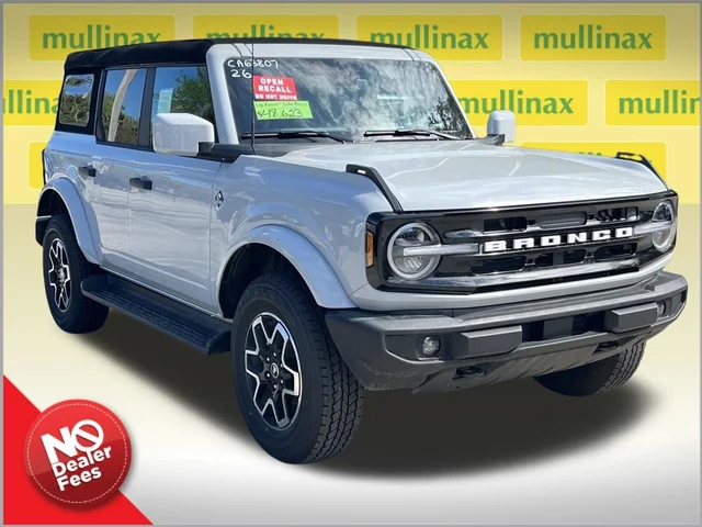 2026 Ford Bronco Outer Banks