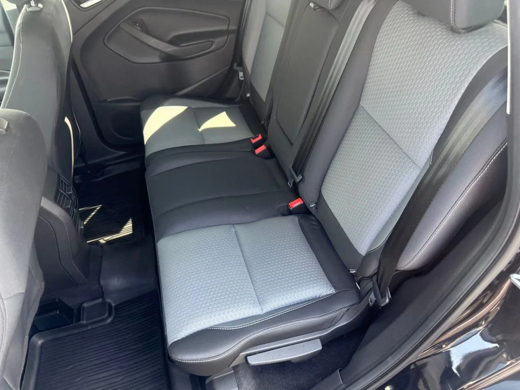 Used 2018 Black Ford SE image 35