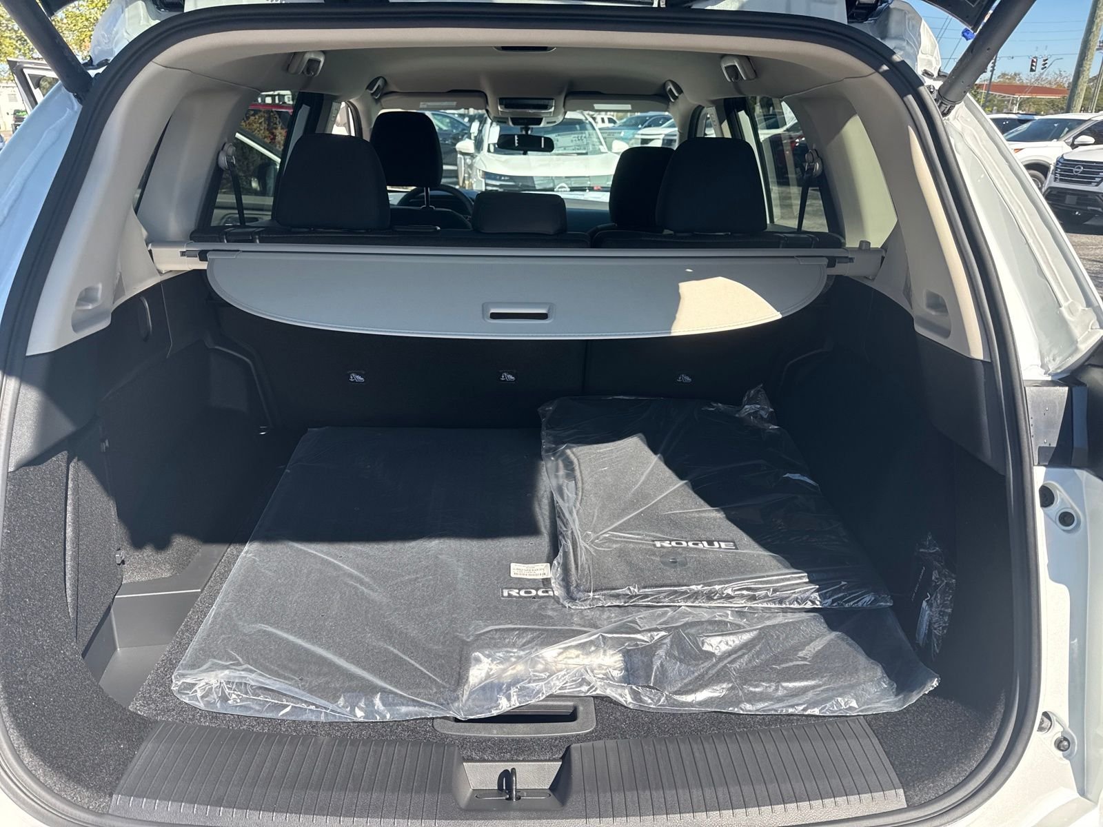 New 2026 Nissan Rogue SV 4D Sport Utility