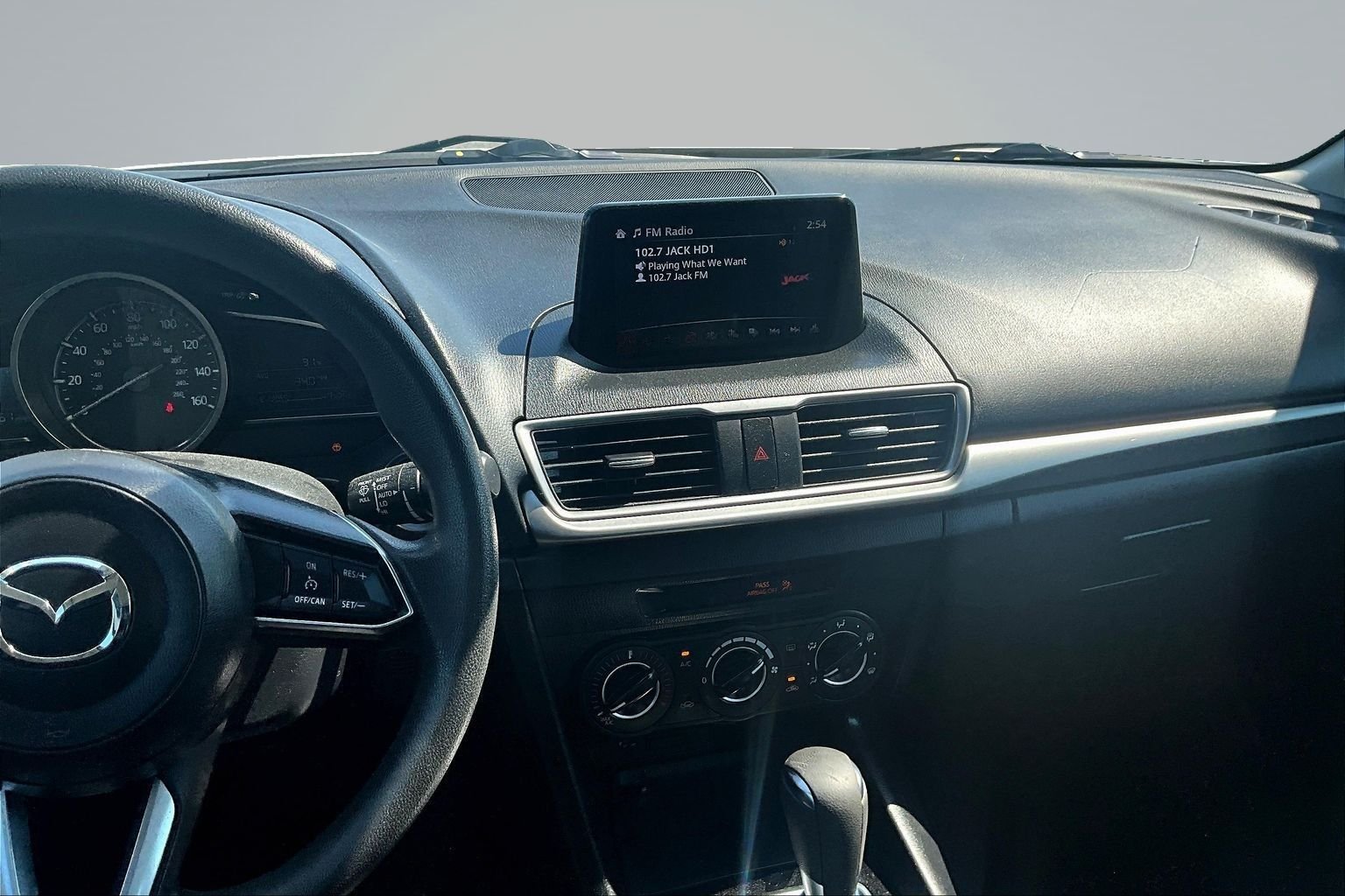 Used 2018 White Mazda Sport image 9