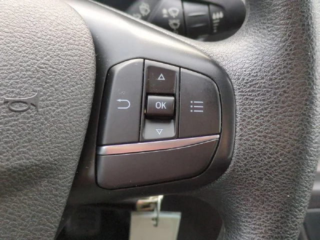 Used 2021 White Ford XL image 17