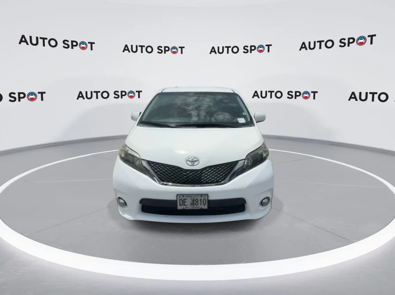 Used 2014 WHITE Toyota SE image 6