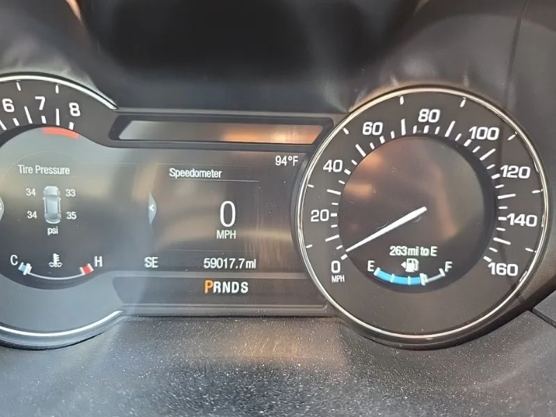 Used 2018 Blue Lincoln Reserve image 12