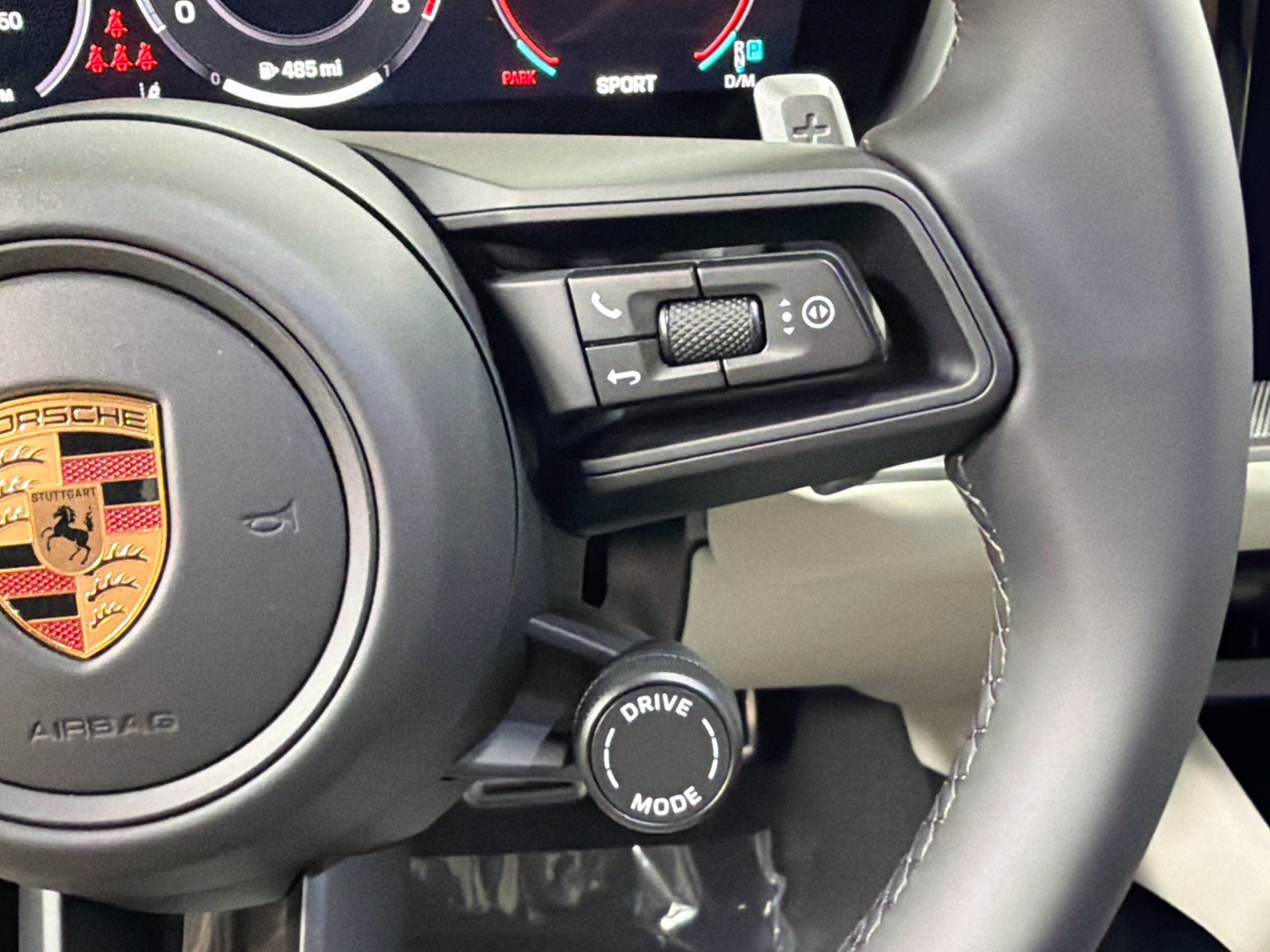 New 2026 Vanadium Grey Metallic Porsche S image 38
