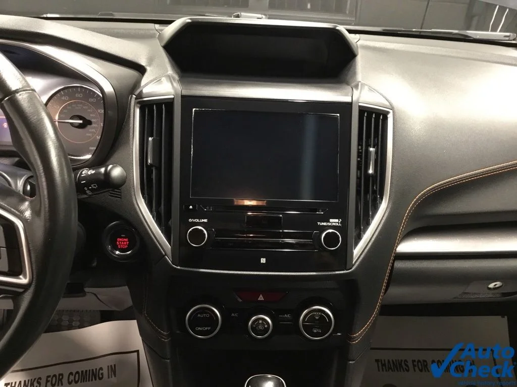 Used 2018 Gray Subaru 2.0i Limited image 43