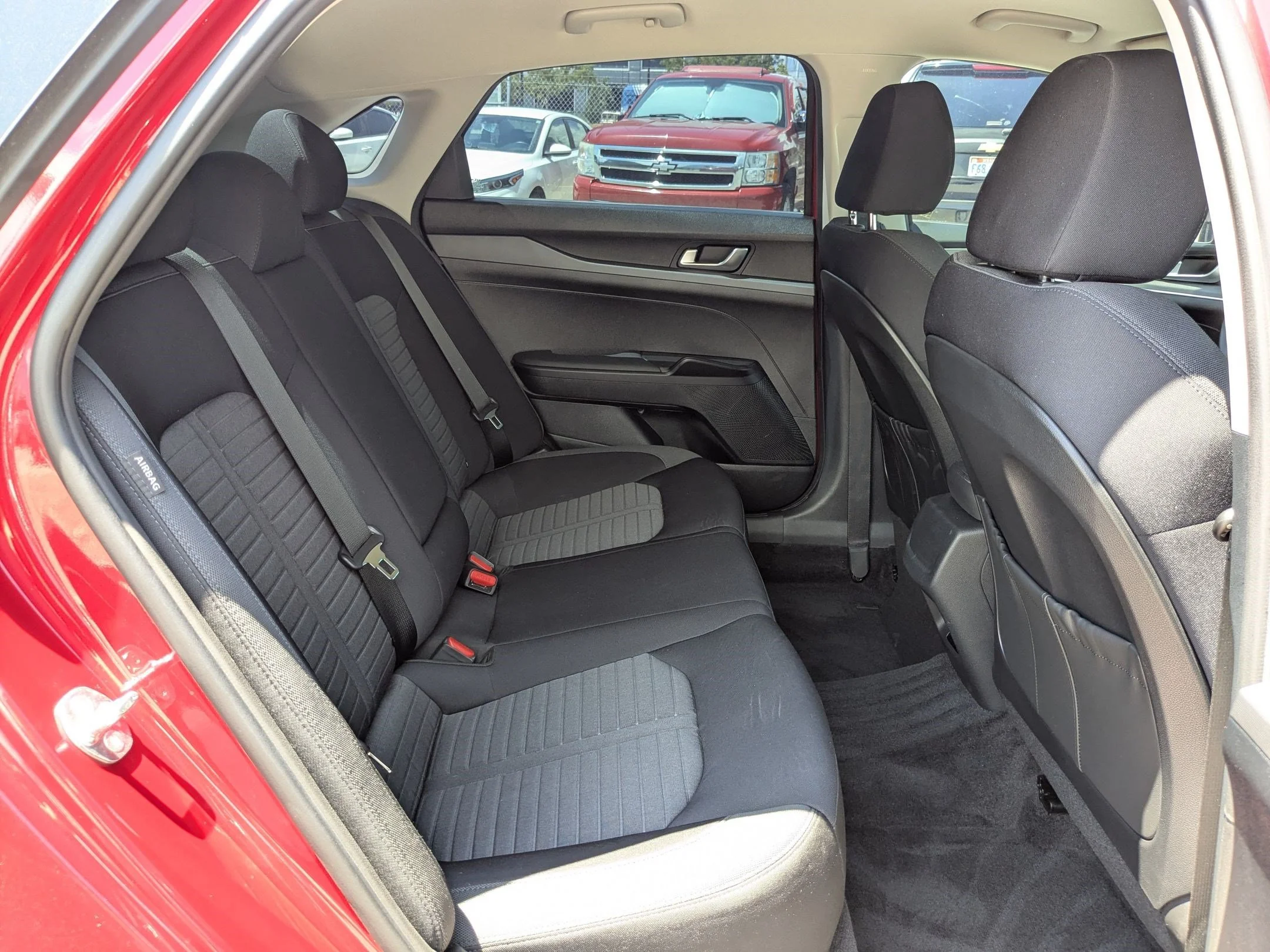 Used 2025 Runway Red Kia LXS image 25