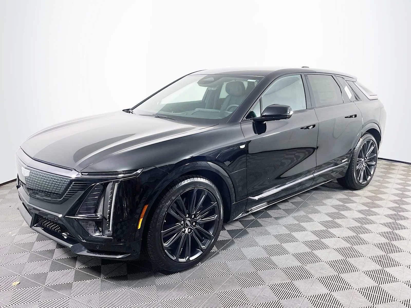 2026 Cadillac Lyriq V Series's photo