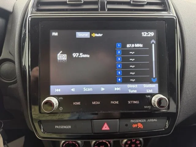 Used 2024  Mitsubishi 2.0 LE image 26