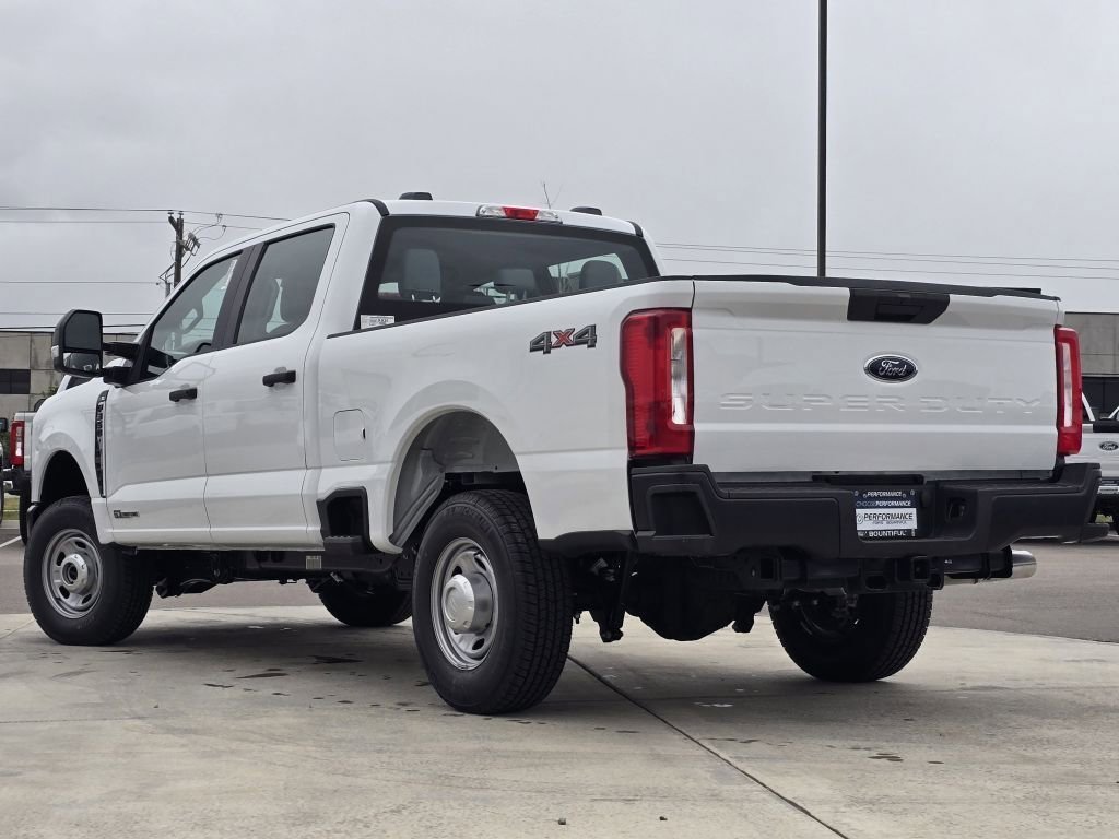 New 2026 Oxford White Ford F-350® XL image 21