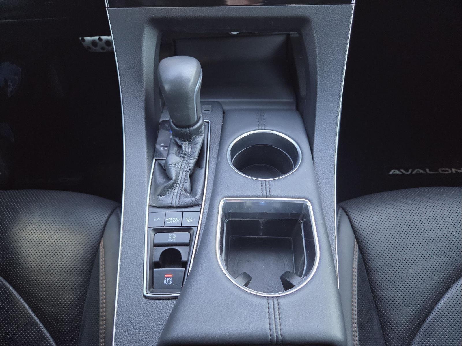 2019 Toyota Avalon Touring - Photo 18