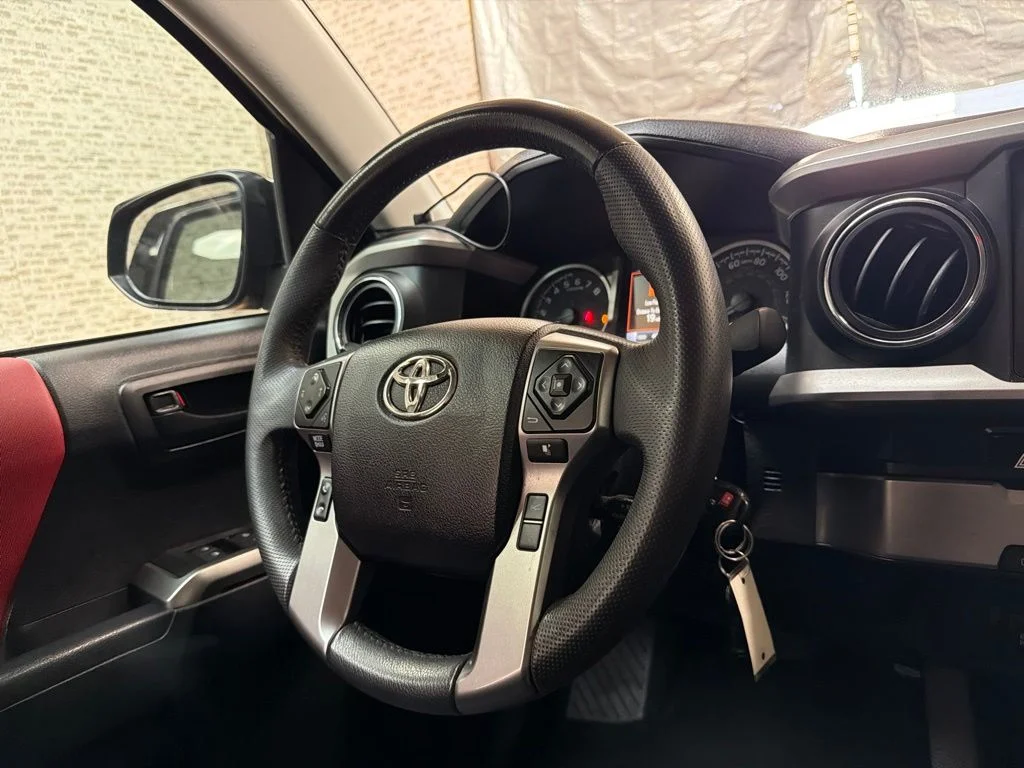 Used 2021 Midnight Black Metallic Toyota SR5 image 17