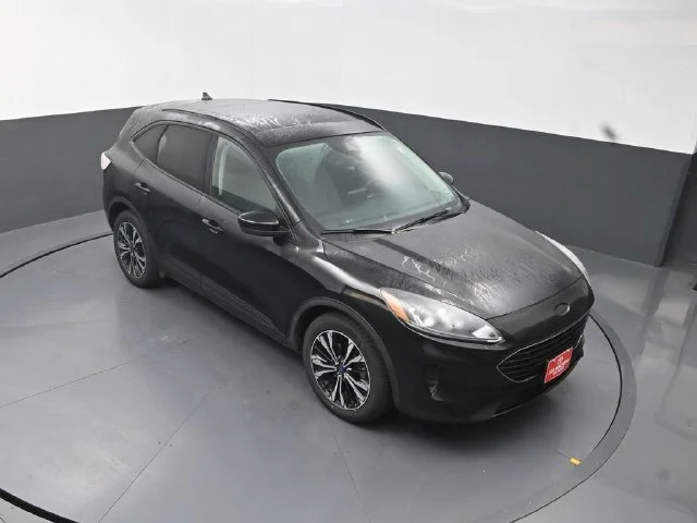 Used 2021 Black Ford SE image 23