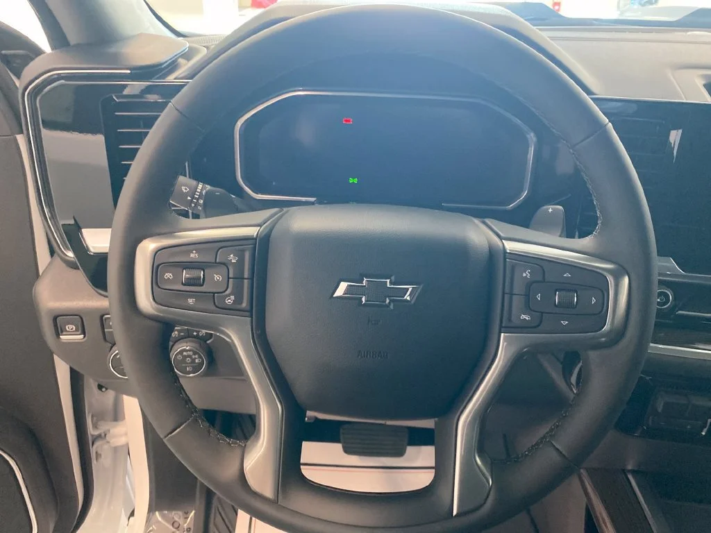 New 2026 Summit White Chevrolet LT Trail Boss image 17