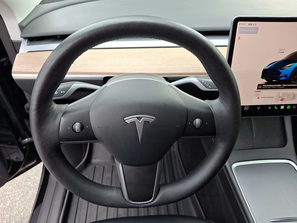 Used 2022  Tesla Long Range image 20