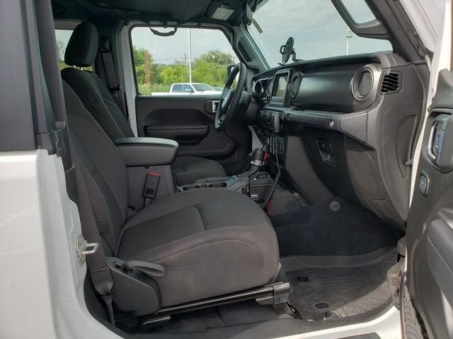 Used 2023 White Jeep Sport image 16
