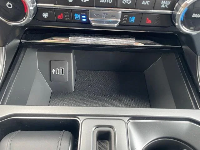 New 2026 Carbonized Gray Metallic Ford Lariat® image 61