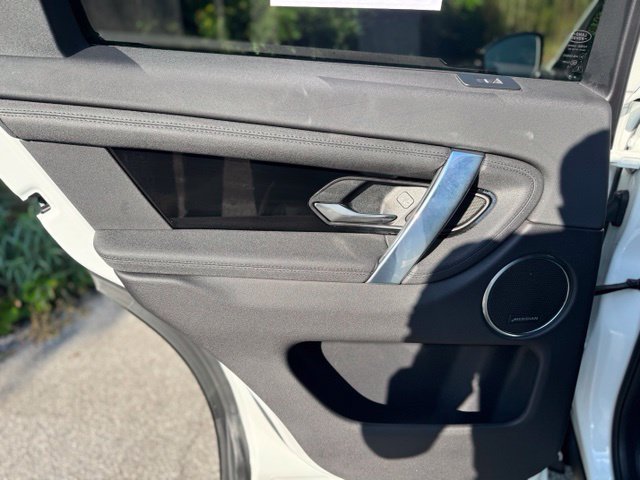 Used 2022 Fuji White Land Rover S image 11