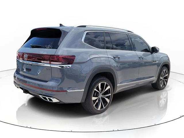 Used 2025 Gray Volkswagen 2.0T SEL Premium R-Line image 5