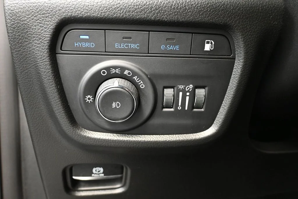 Used 2023 Gray Jeep Overland 4xe image 26