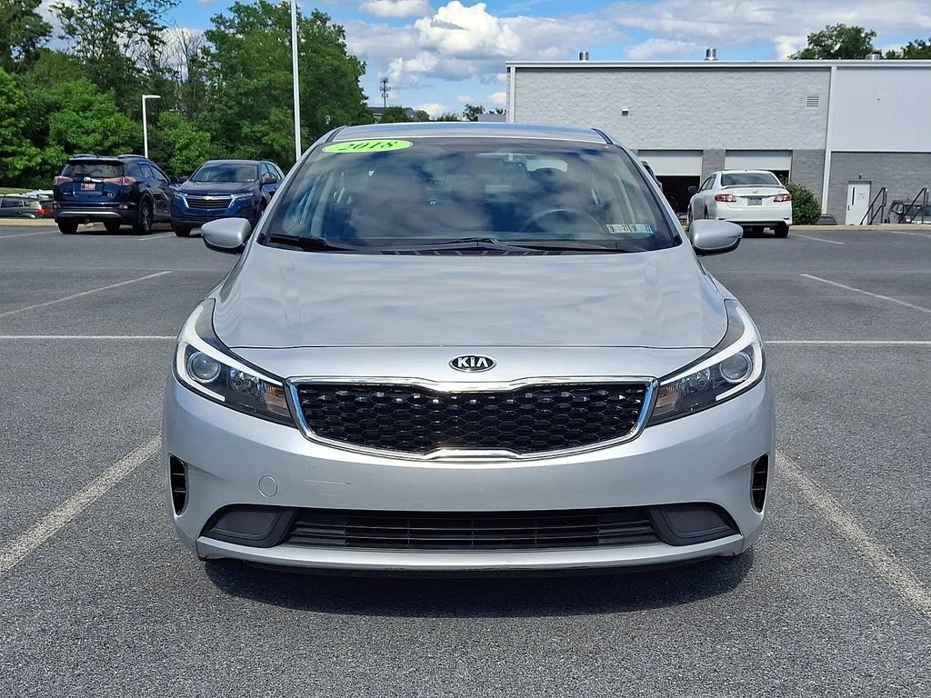 Used 2018 Kia FORTE LX with VIN 3KPFK4A7XJE185836 for sale in Lebanon, PA