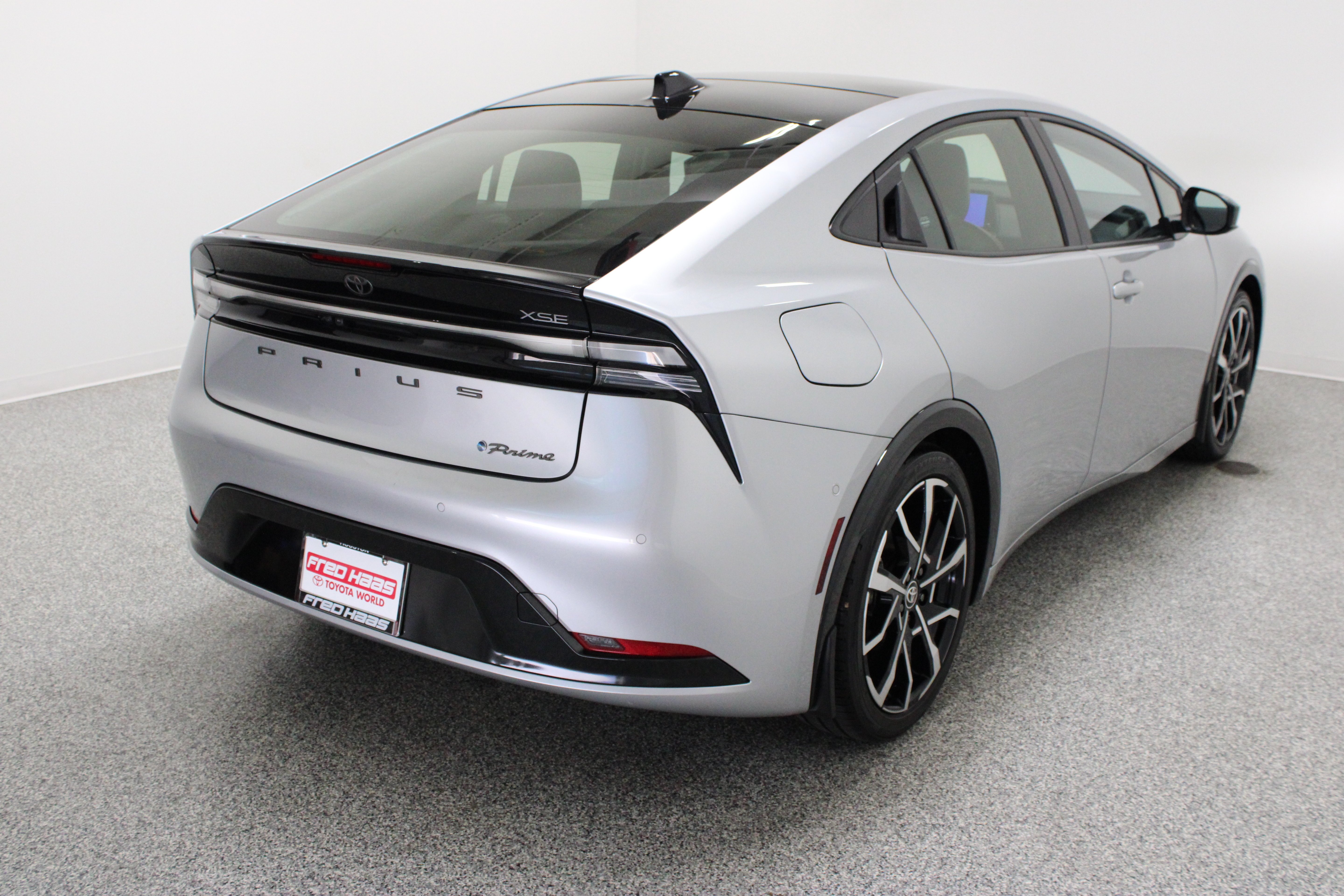 Certified Used 2024 Cutting Edge Toyota XSE Premium 2.0L/Electric image 7