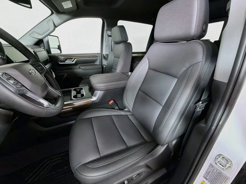 New 2026 Summit White Chevrolet LT image 11