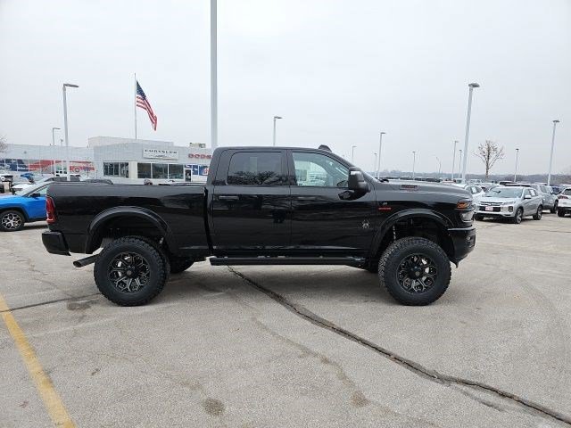 New 2026 Diamond Black Crystal Pearlcoat Ram Big Horn image 6