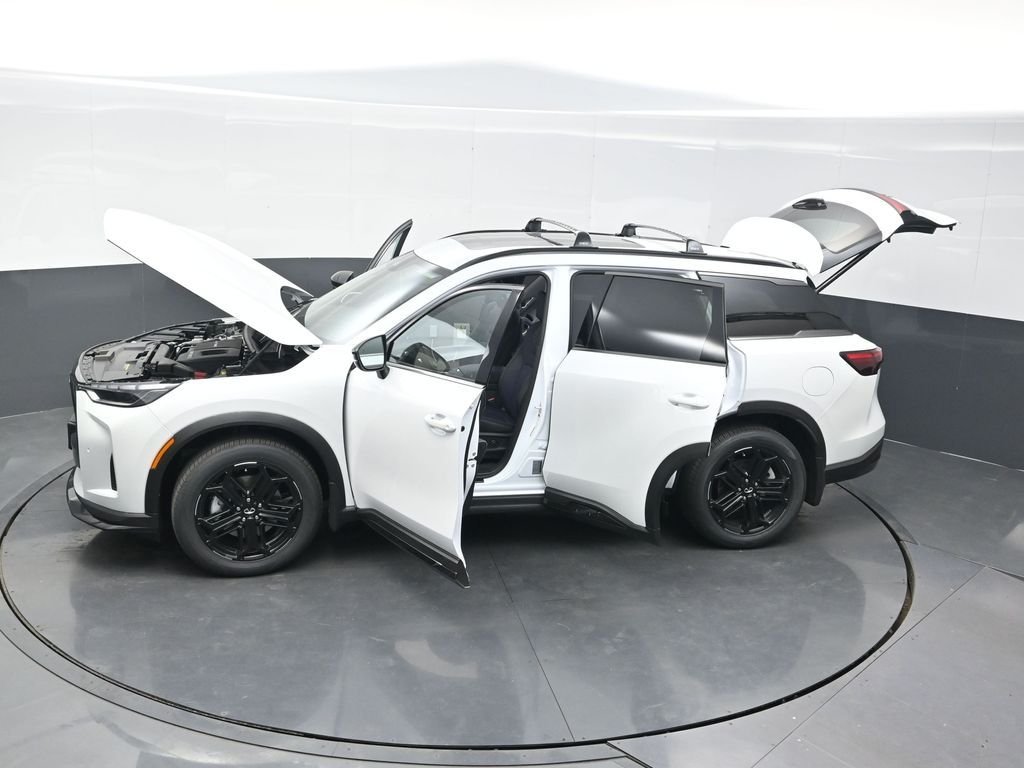 Used 2026 White INFINITI SPORT image 47