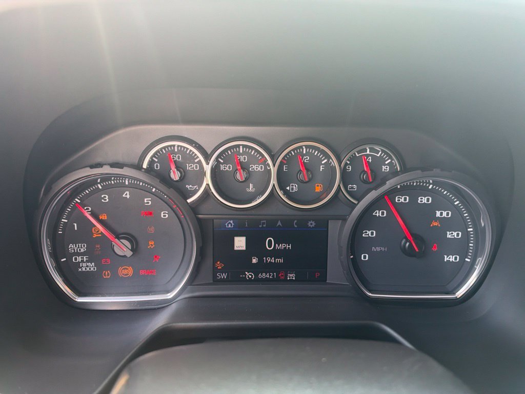 Used 2021 White Chevrolet Z71 image 10