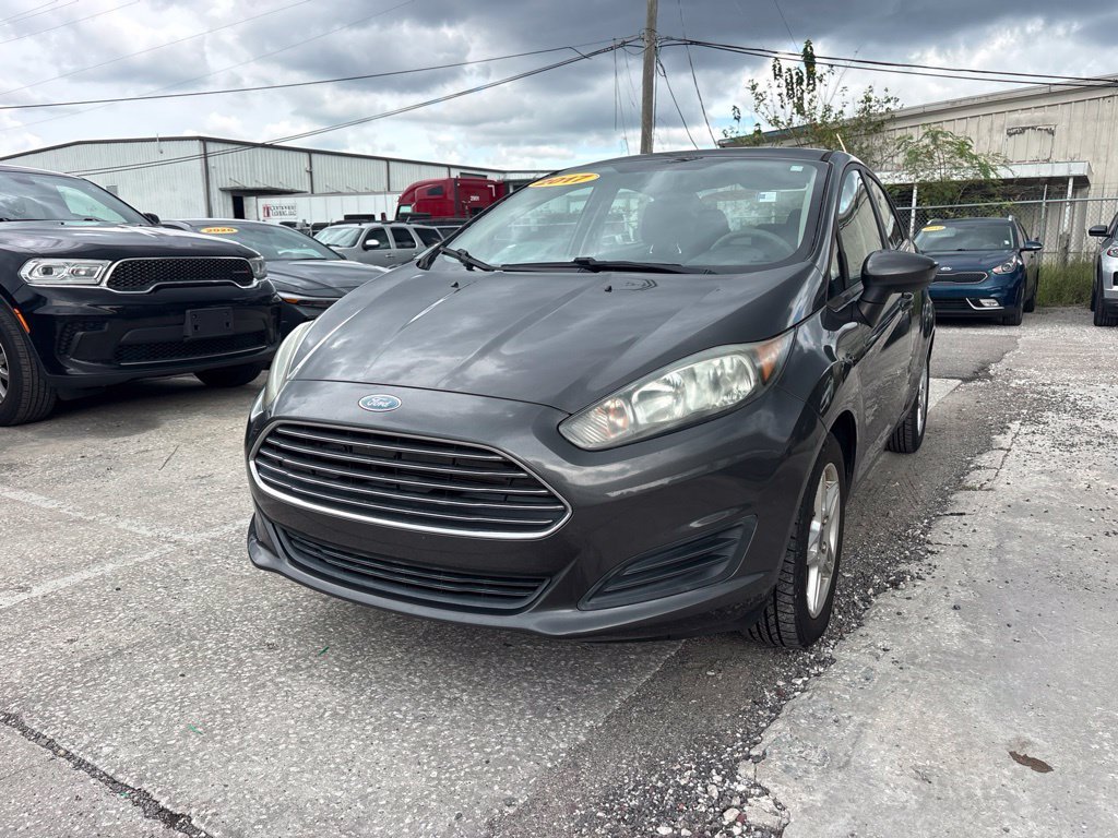 Used 2017 Gray Ford SE image 7