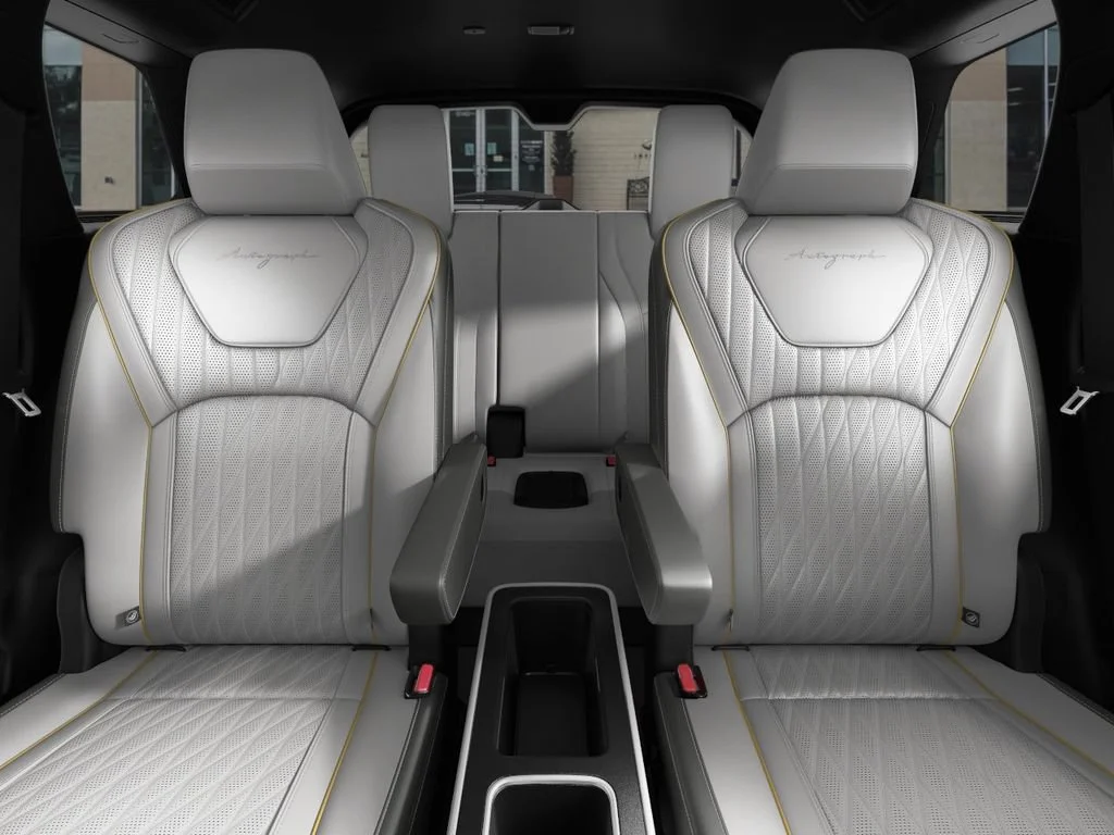 New 2026 Black INFINITI Autograph image 8