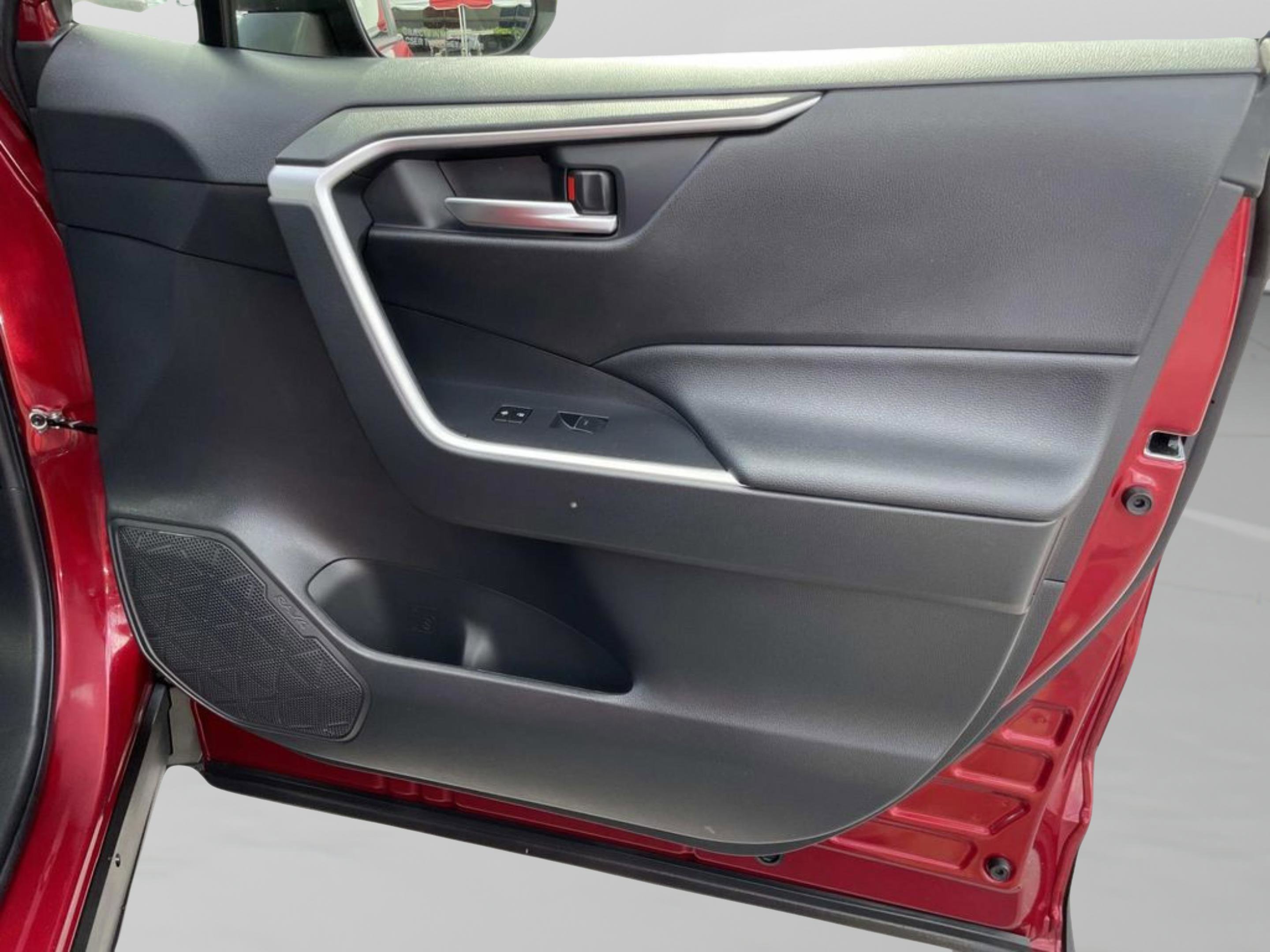 Used 2023 Red Toyota XLE Premium image 16