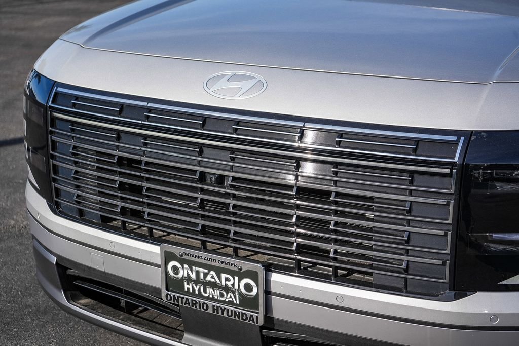 New 2026 Silver Hyundai SEL Premium image 6