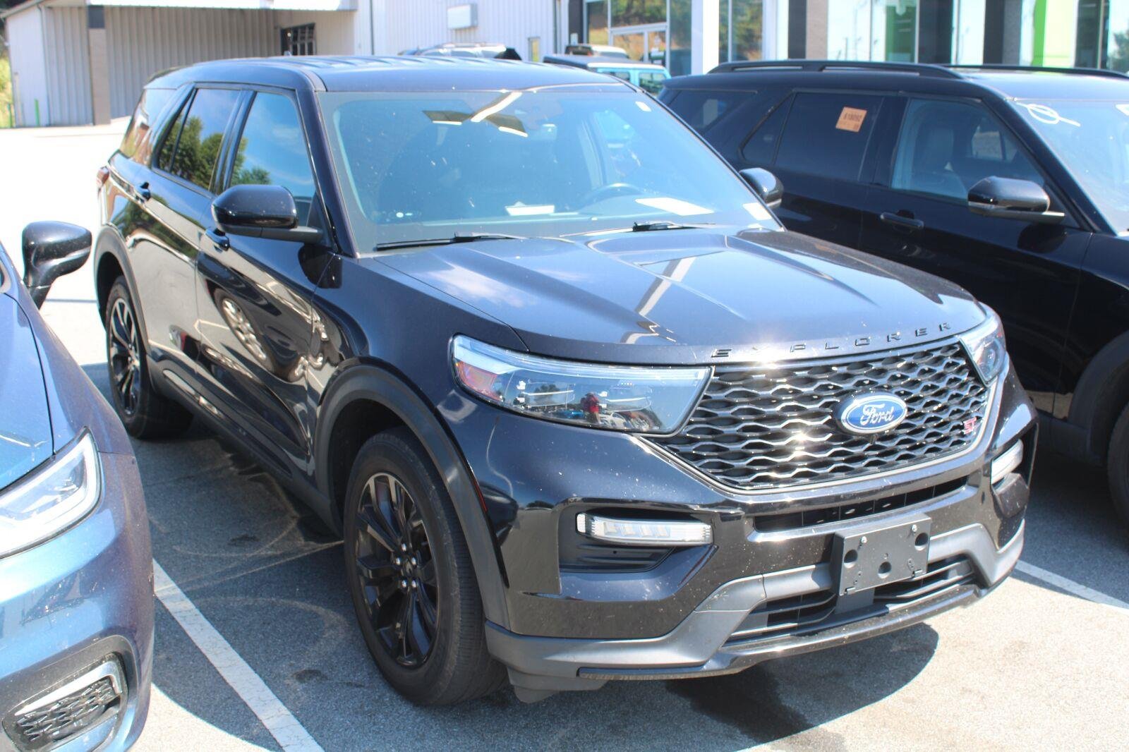 Used 2022 Agate Black Ford ST image 3