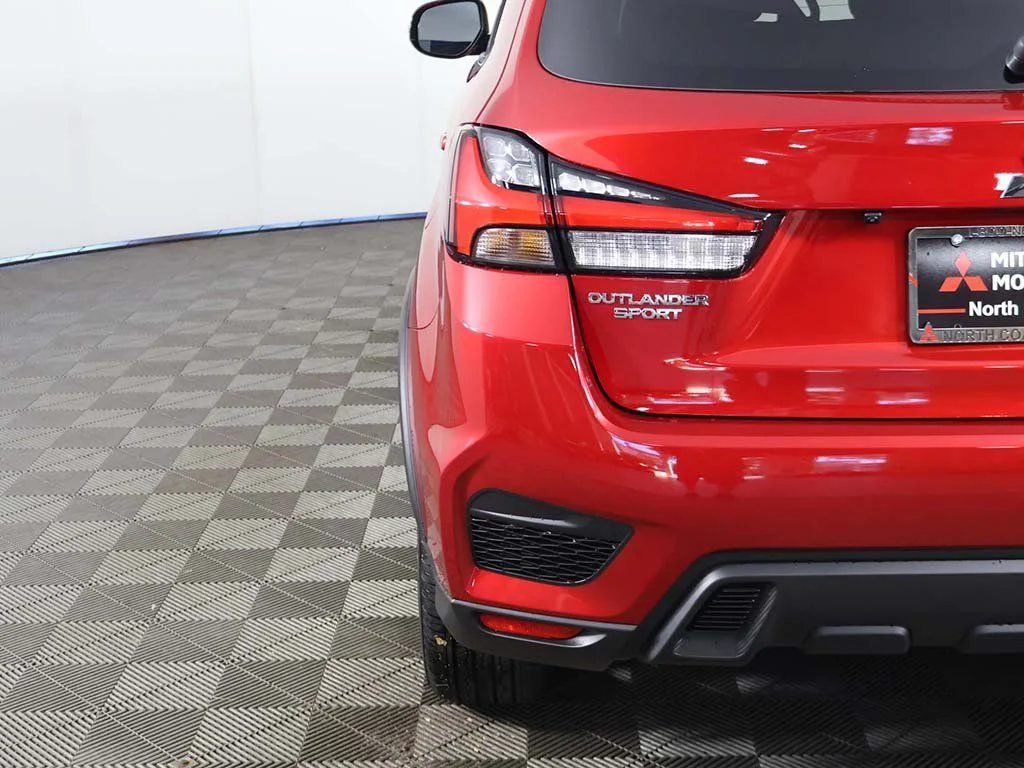 2025 Mitsubishi Outlander Sport SE - Photo 13