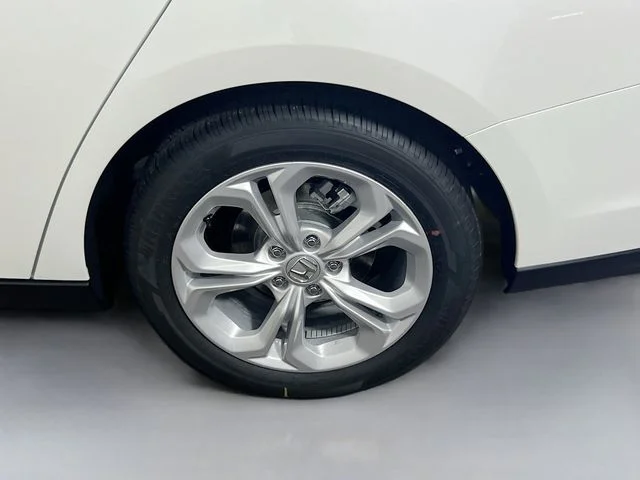 New 2026 Platinum White Pearl Honda LX image 28