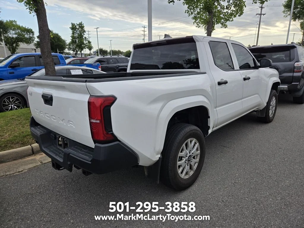 Used 2024 White Toyota SR image 9