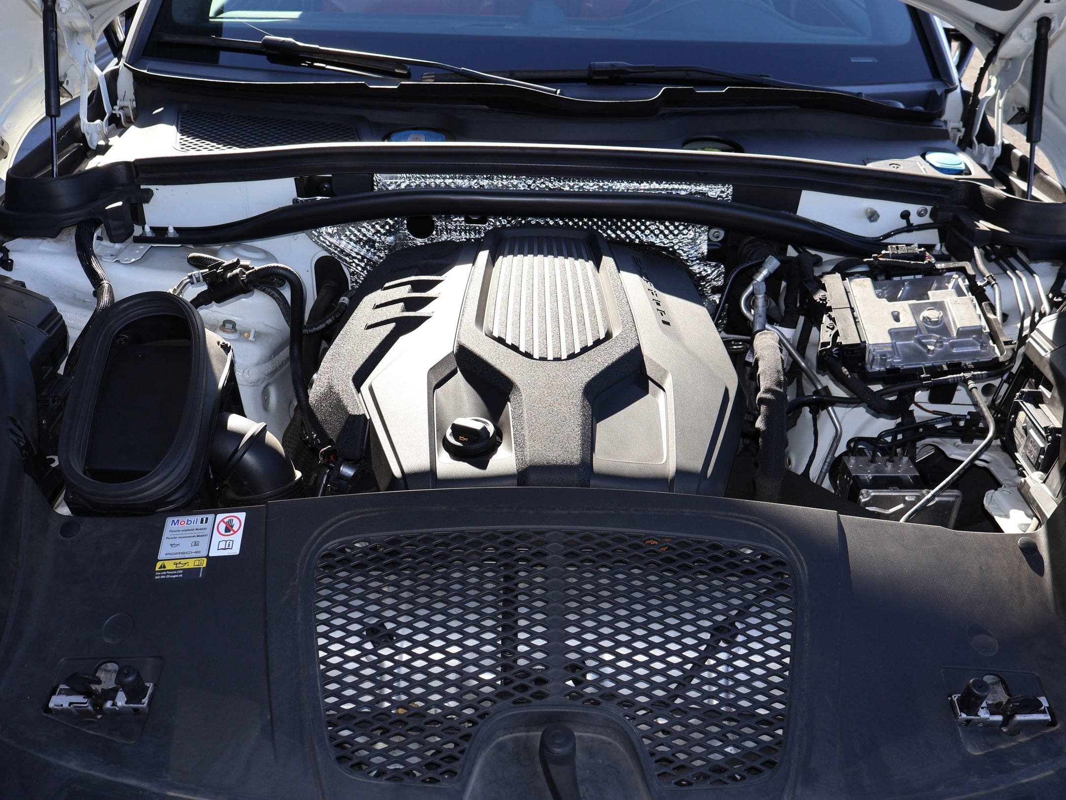 Certified Used 2023 White Porsche  image 33