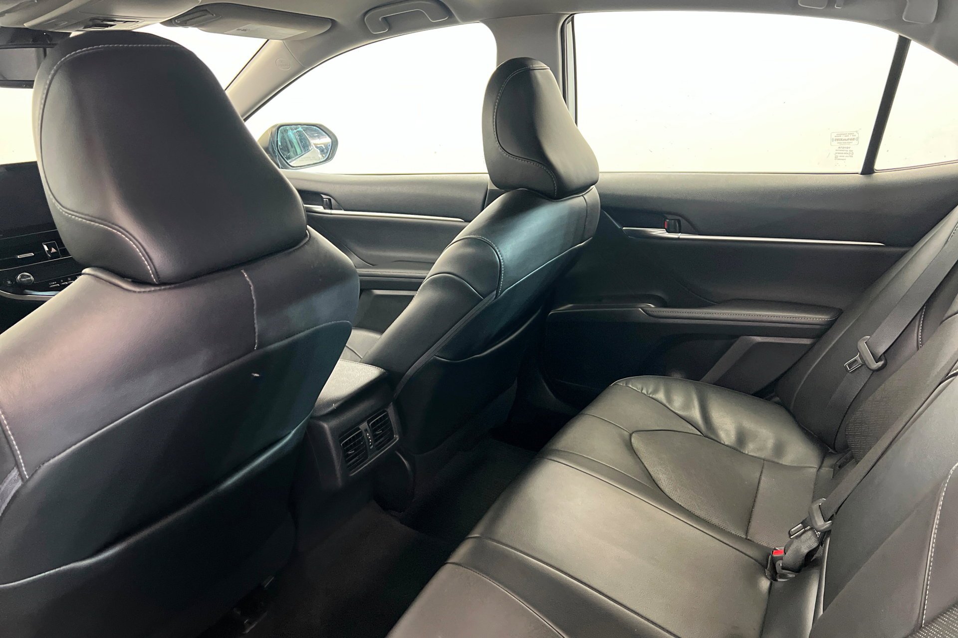 Used 2021  Toyota XSE image 20