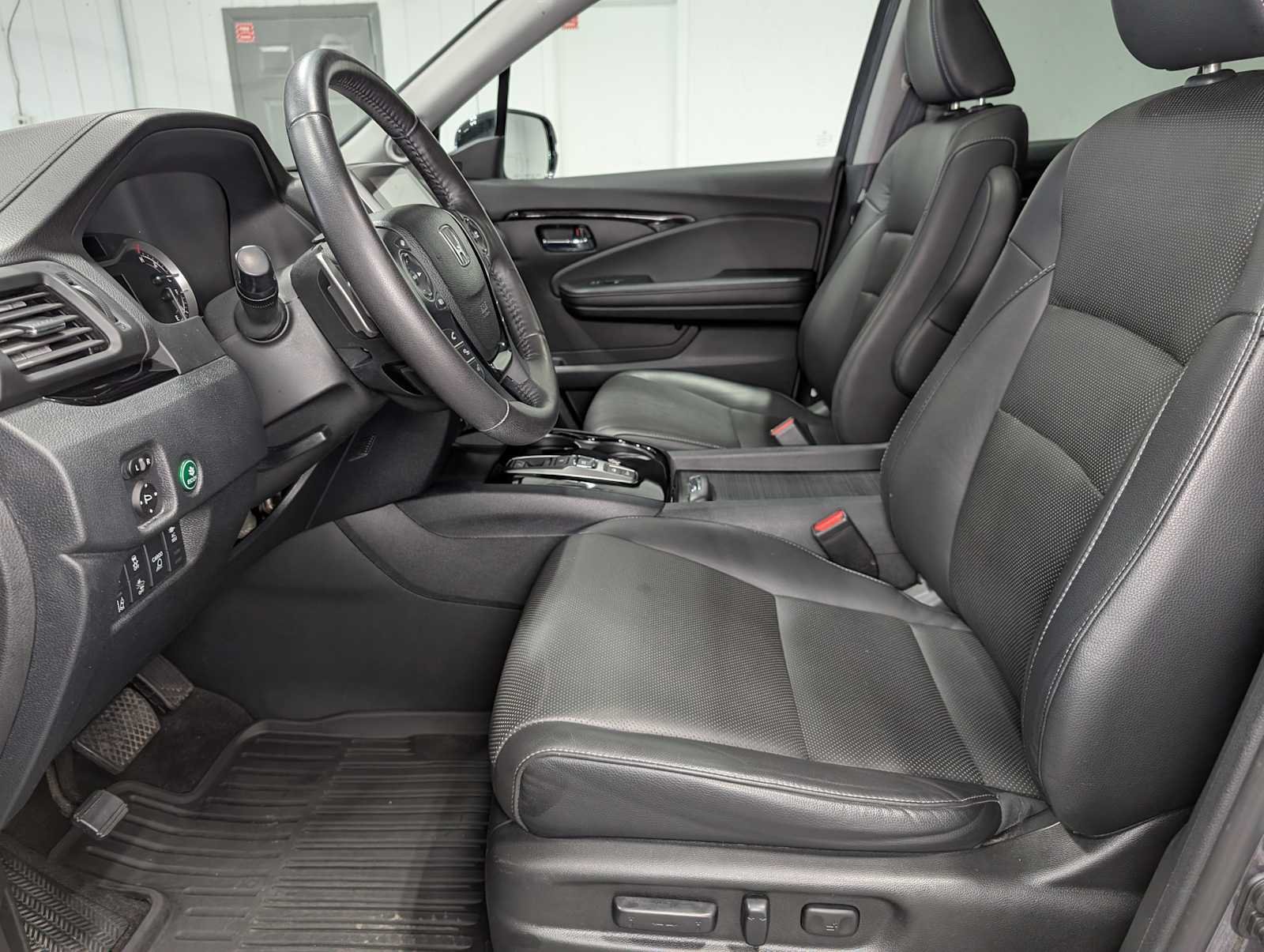 Used 2020 Modern Steel Metallic Honda RTL-E image 4