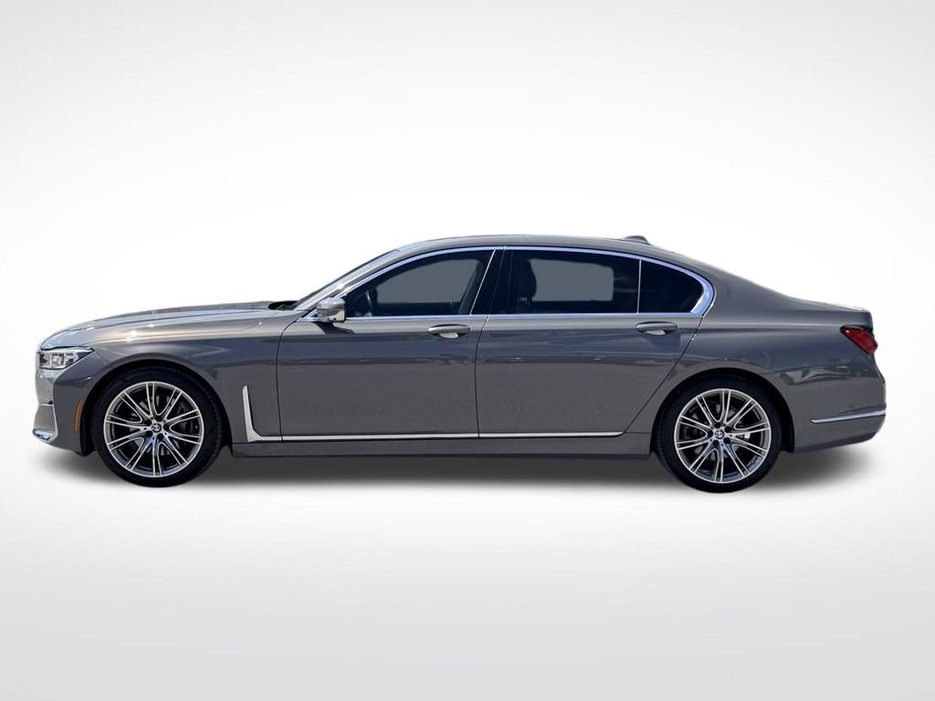 Used 2021 Gray BMW 740i image 3