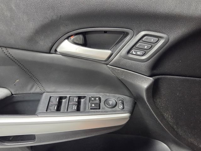 Used 2013 Black Honda EX-L image 32