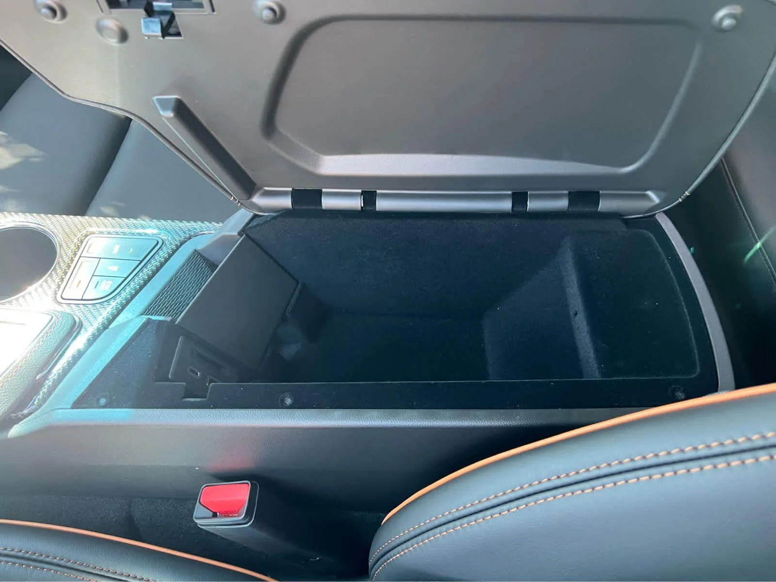 2026 Cadillac CT4 V-Series - Photo 15